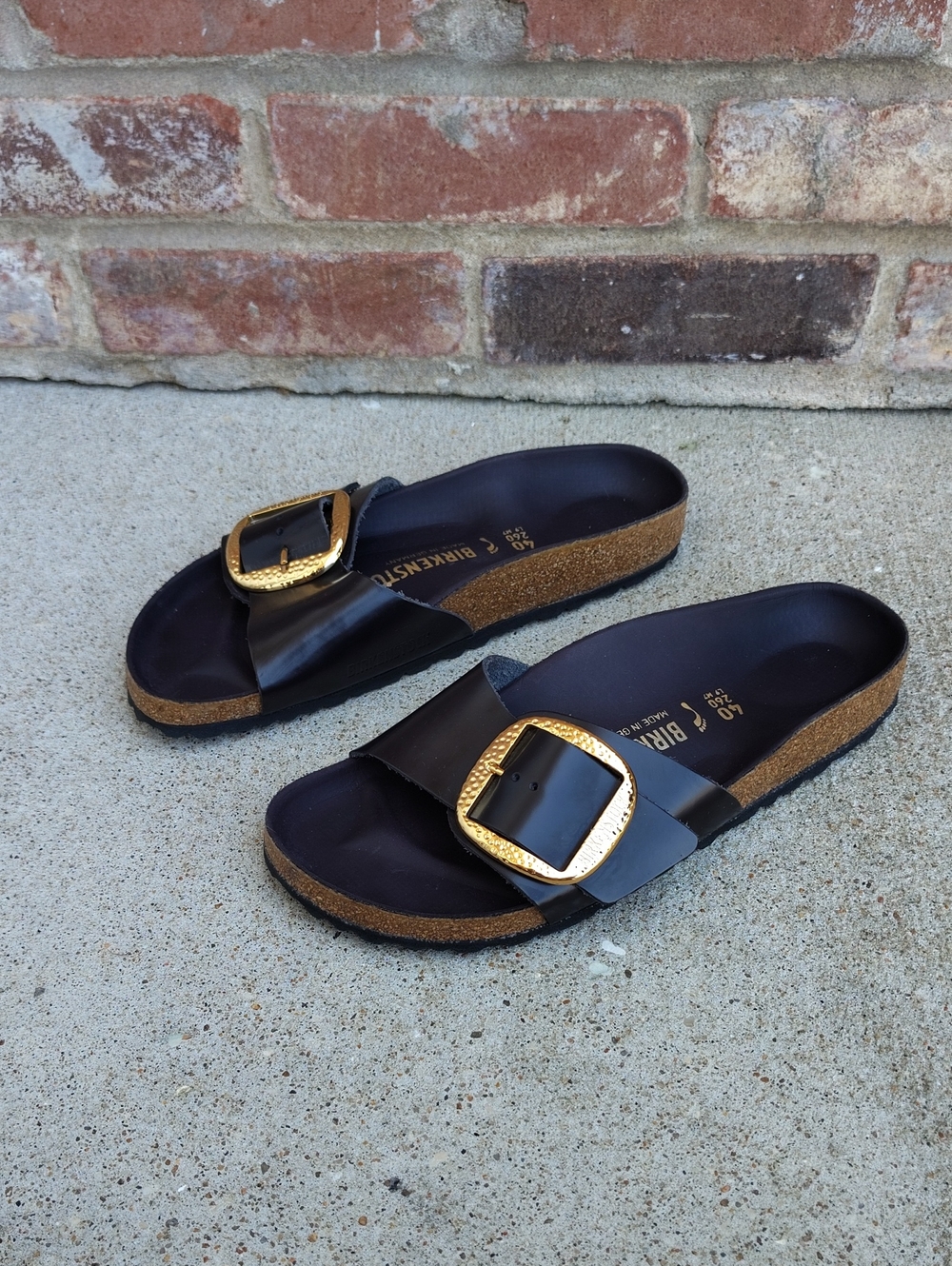 Birkenstock Madrid Big Buckle Natural Patent Leather Sandals Size 40EU Comfort